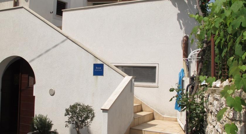 Apartment Marija With Terrace Brseč Pokój zdjęcie